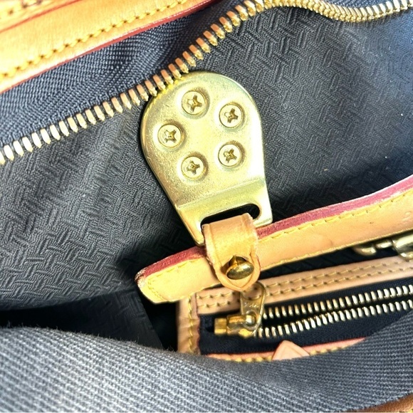 Dooney & Bourke Black and Tan Tote Bag - Picture 13 of 15